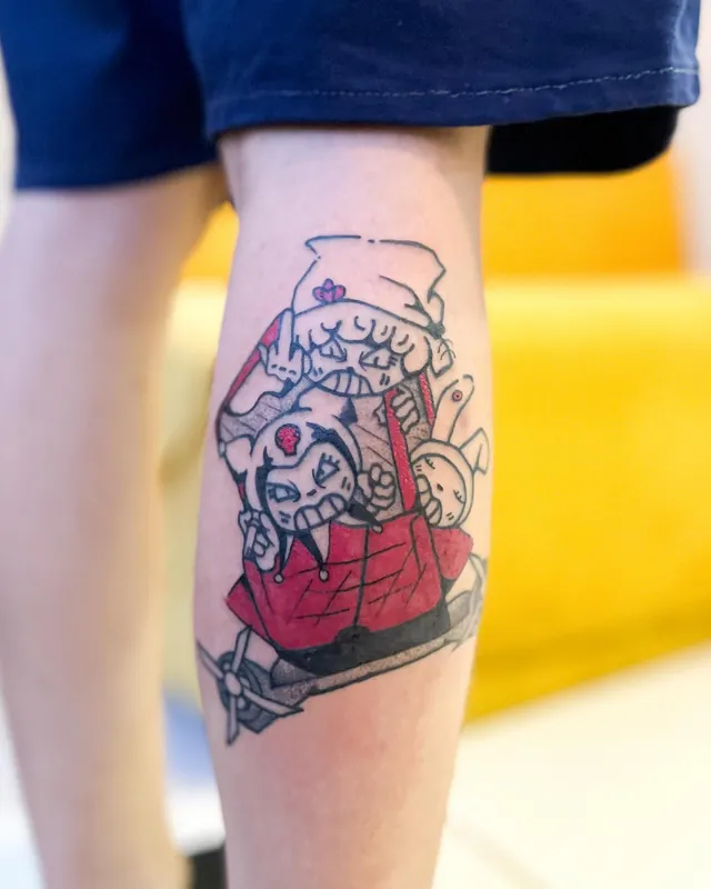 Tatuagem ronin vermelho, panturrilha