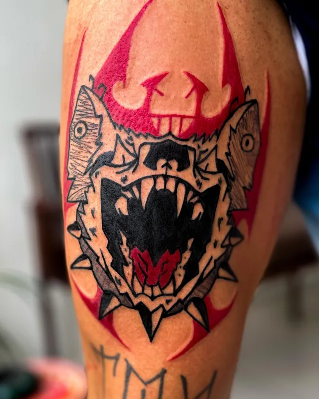 Tatuagem bocarra, ombro